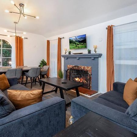 Chic And Spacious 3Br Gem In Central La Лос Анджелис Екстериор снимка
