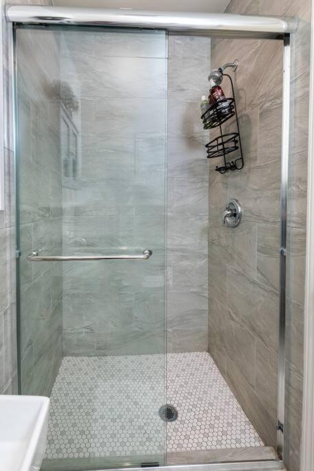 Chic And Spacious 3Br Gem In Central La Лос Анджелис Екстериор снимка