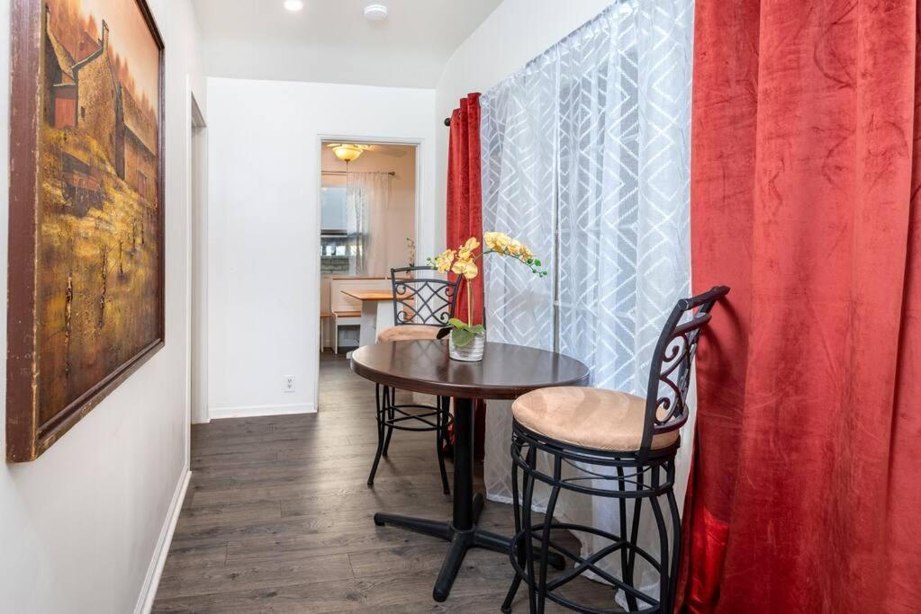 Chic And Spacious 3Br Gem In Central La Лос Анджелис Екстериор снимка